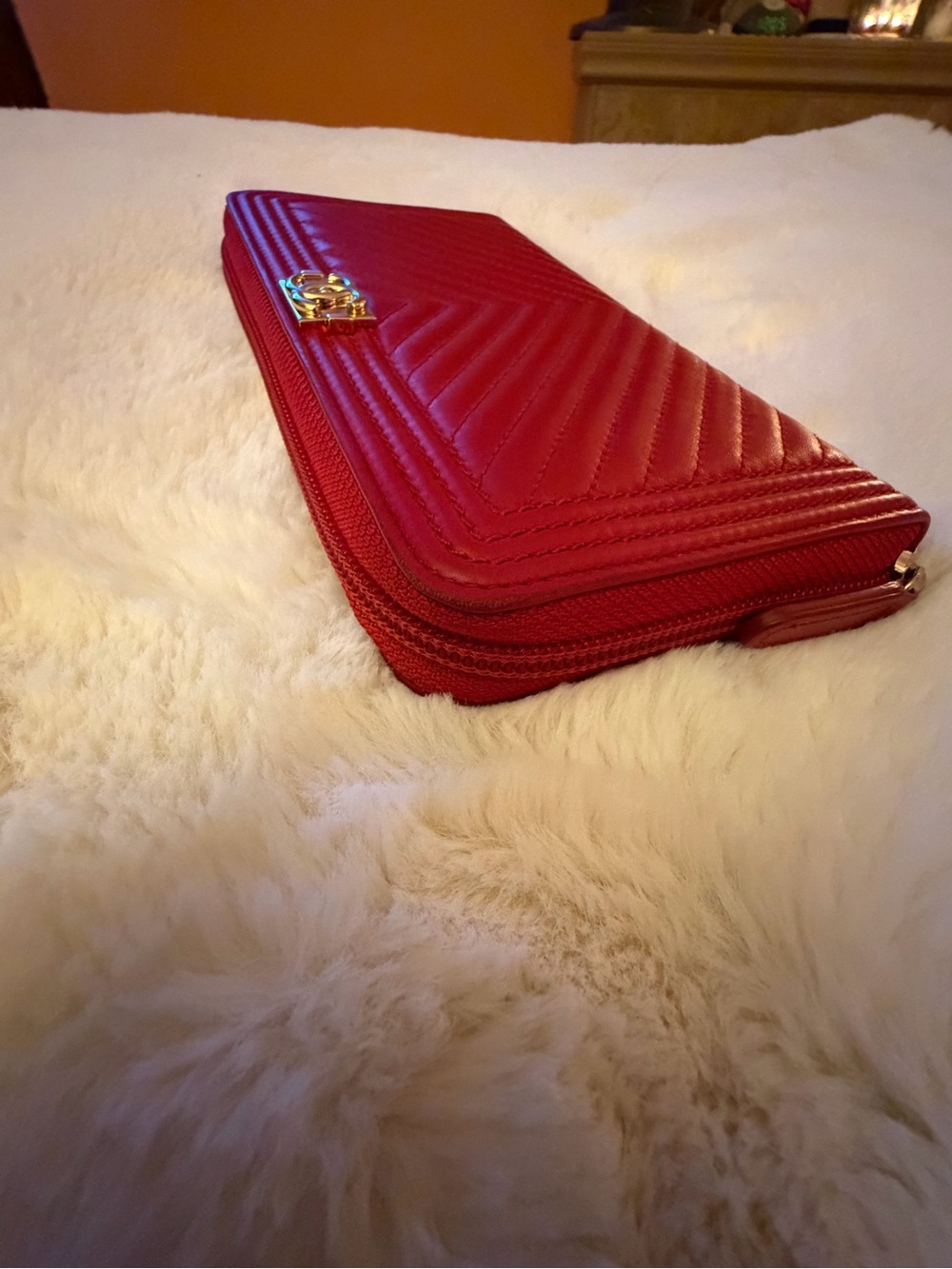 CHANEL Red Chevron Quilted Zip Wallet with Gold Logo COA - Picture 7 of 14